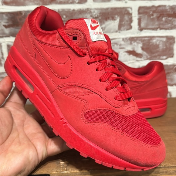 nike air max 1 tonal red